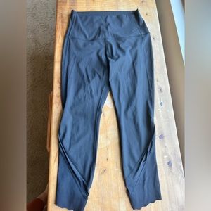 Lululemon Women’s Crop Black | Size 8